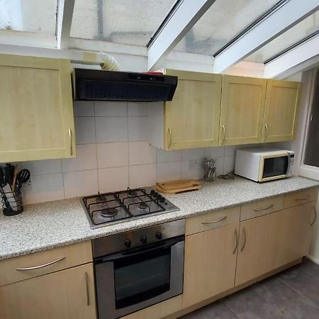 Private Guest Rooms In Tooting Лондон Екстер'єр фото